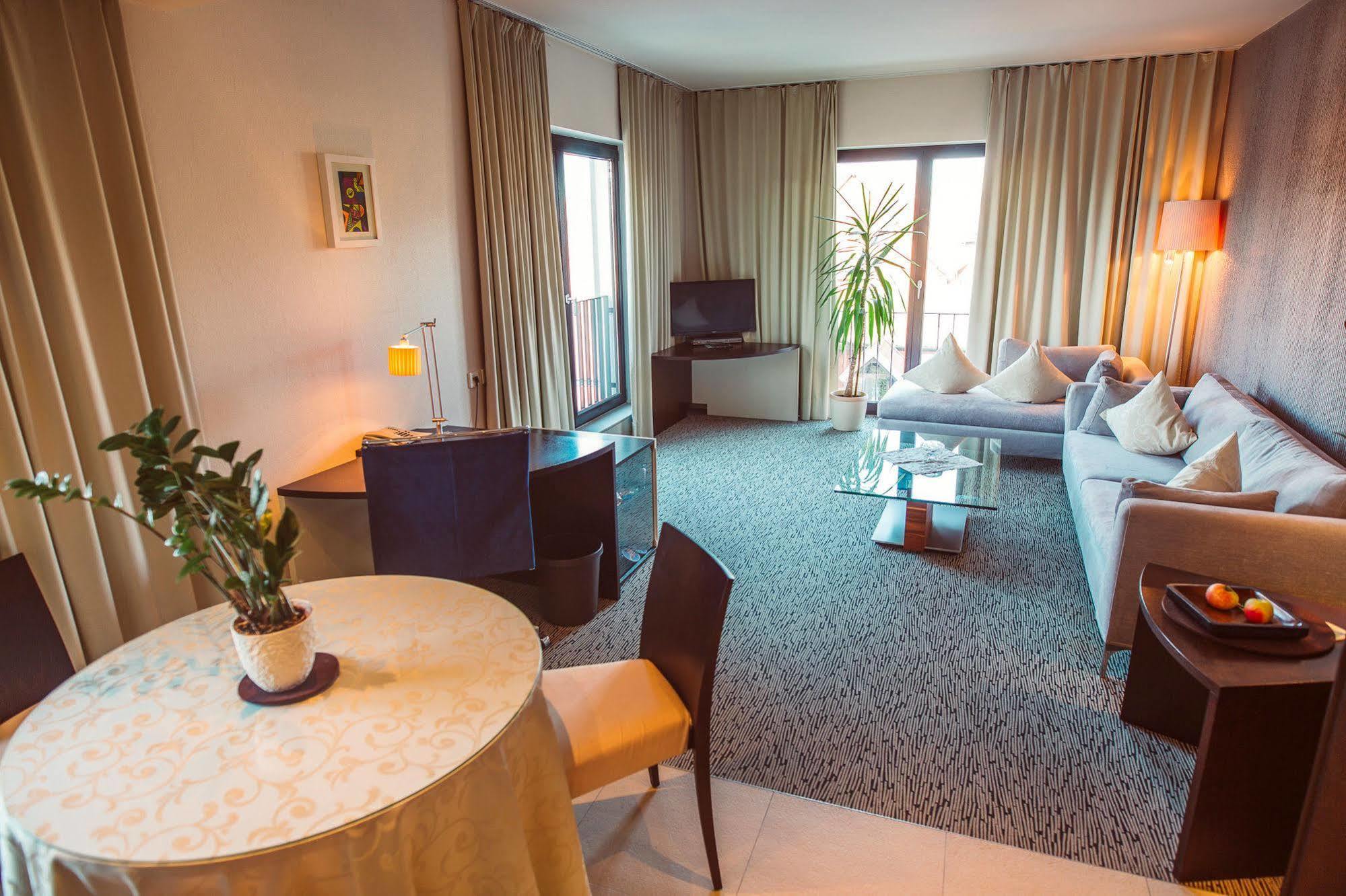 Lindenhof Hotel Tepe Damme Exterior foto